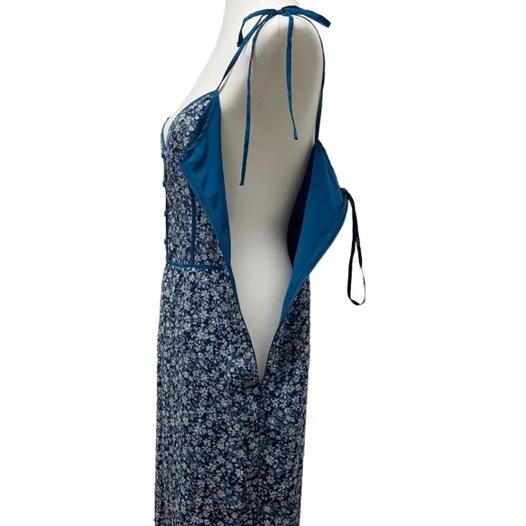ALI & JAY Lagoon Stolls Blue Floral Wide-Leg Jumpsuit, size large. Damage flaws - Picture 12 of 17